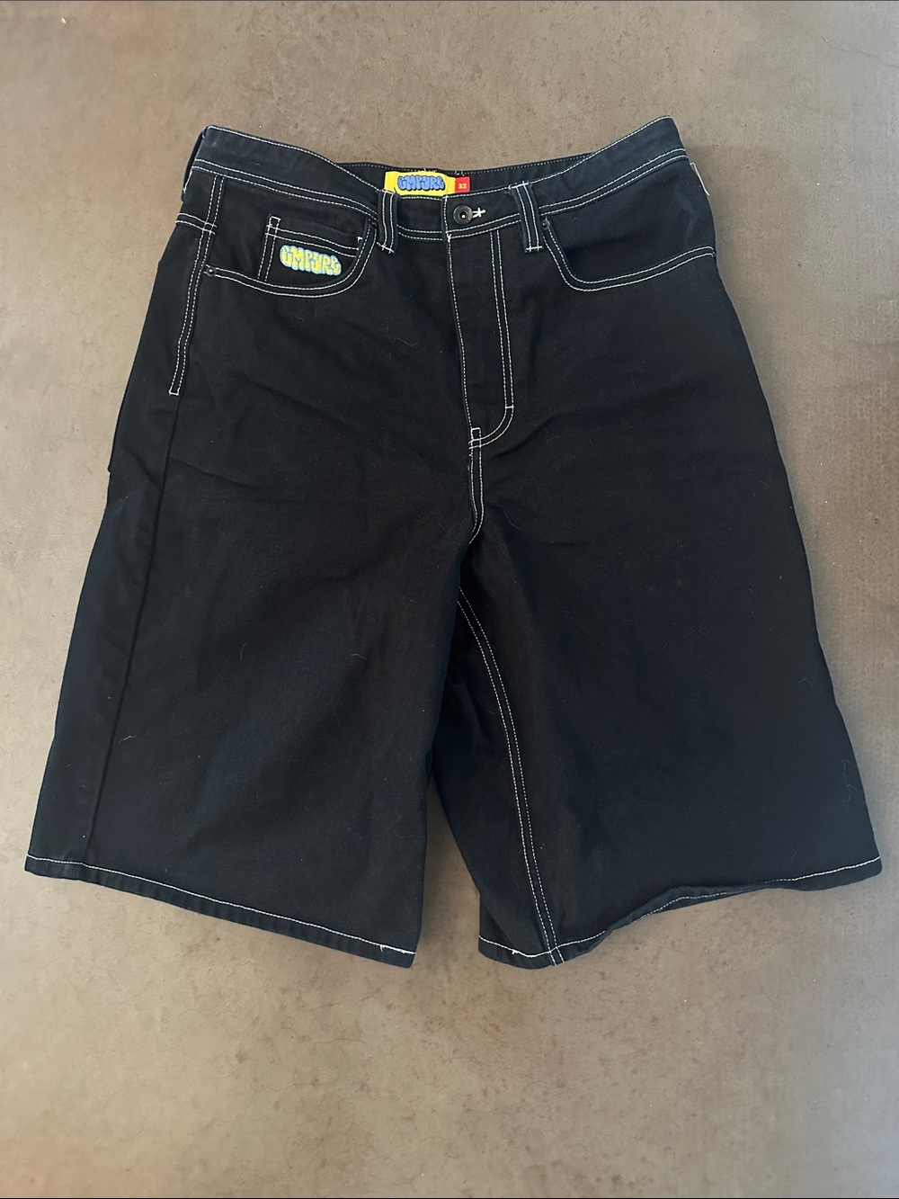 Empyre Black Men’s Jean Shorts with White Stitching